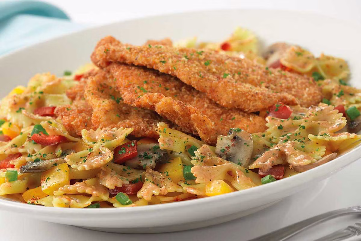 The Cheesecake Factory signature dishes Louisiana Chicken Pasta
Fried Macaroni and Cheese
Buffalo Blasts